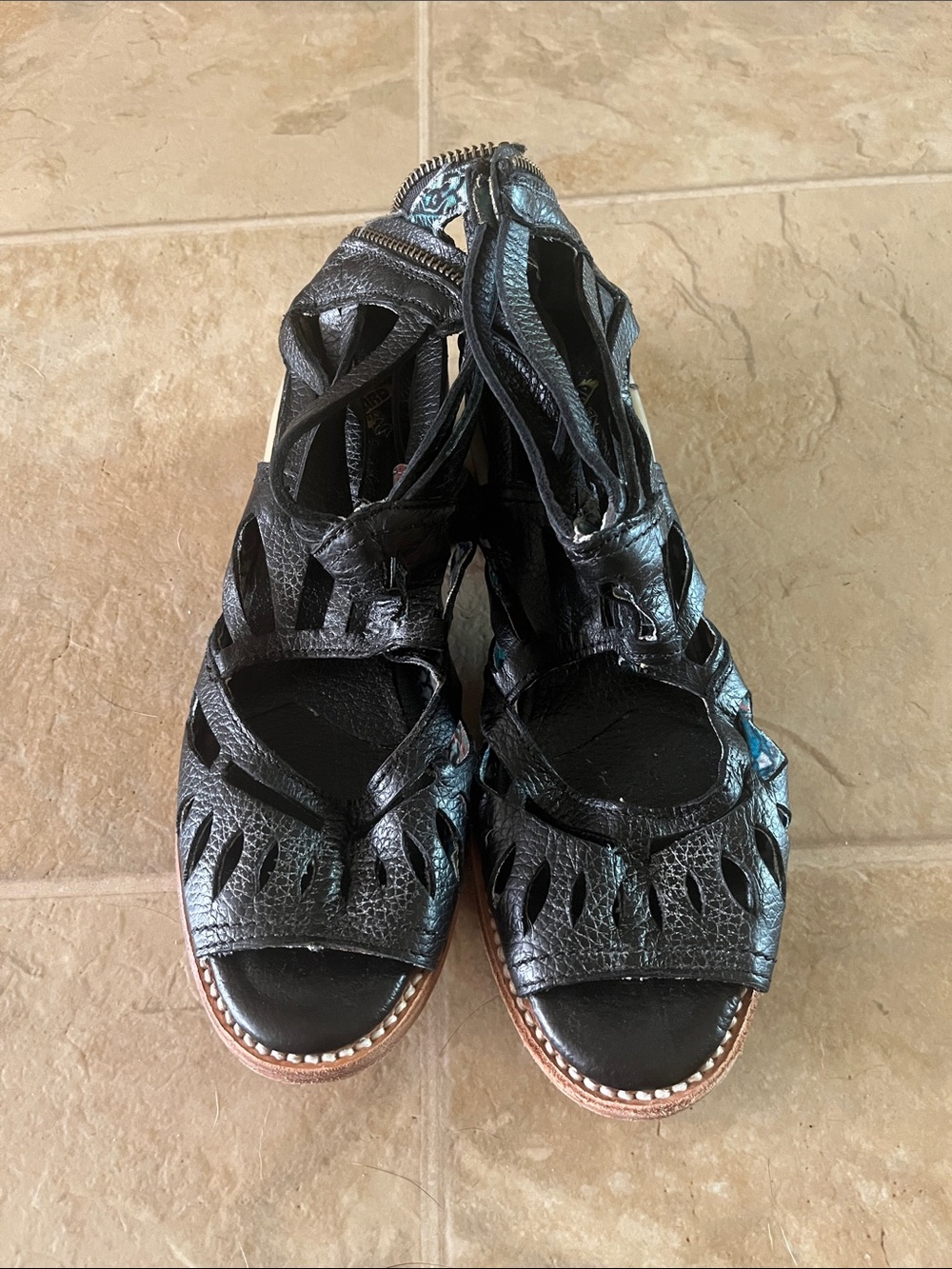 Freebird Ponce Shoes - Picture 2 of 5